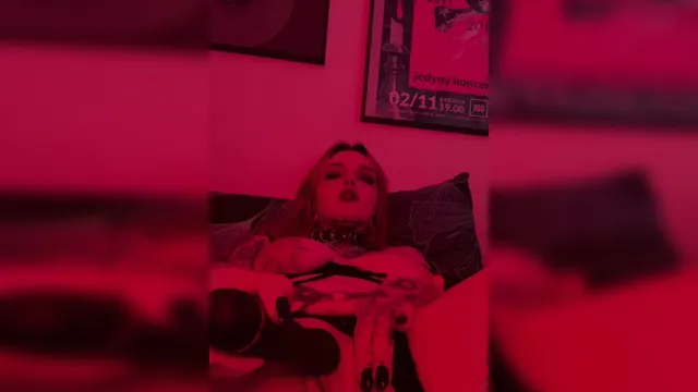 Okładka galerii: CZARNA BIELIZNA I TOTALNA DOMINACJA😈 (10 MIN)